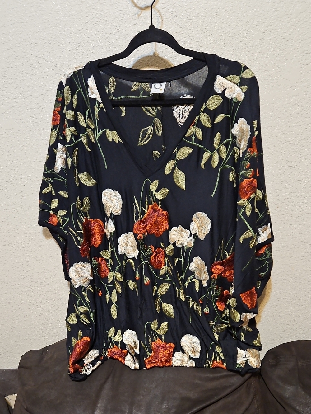 Black Floral Embroidered V-Neck Tunic - Rust & Cream Flowers